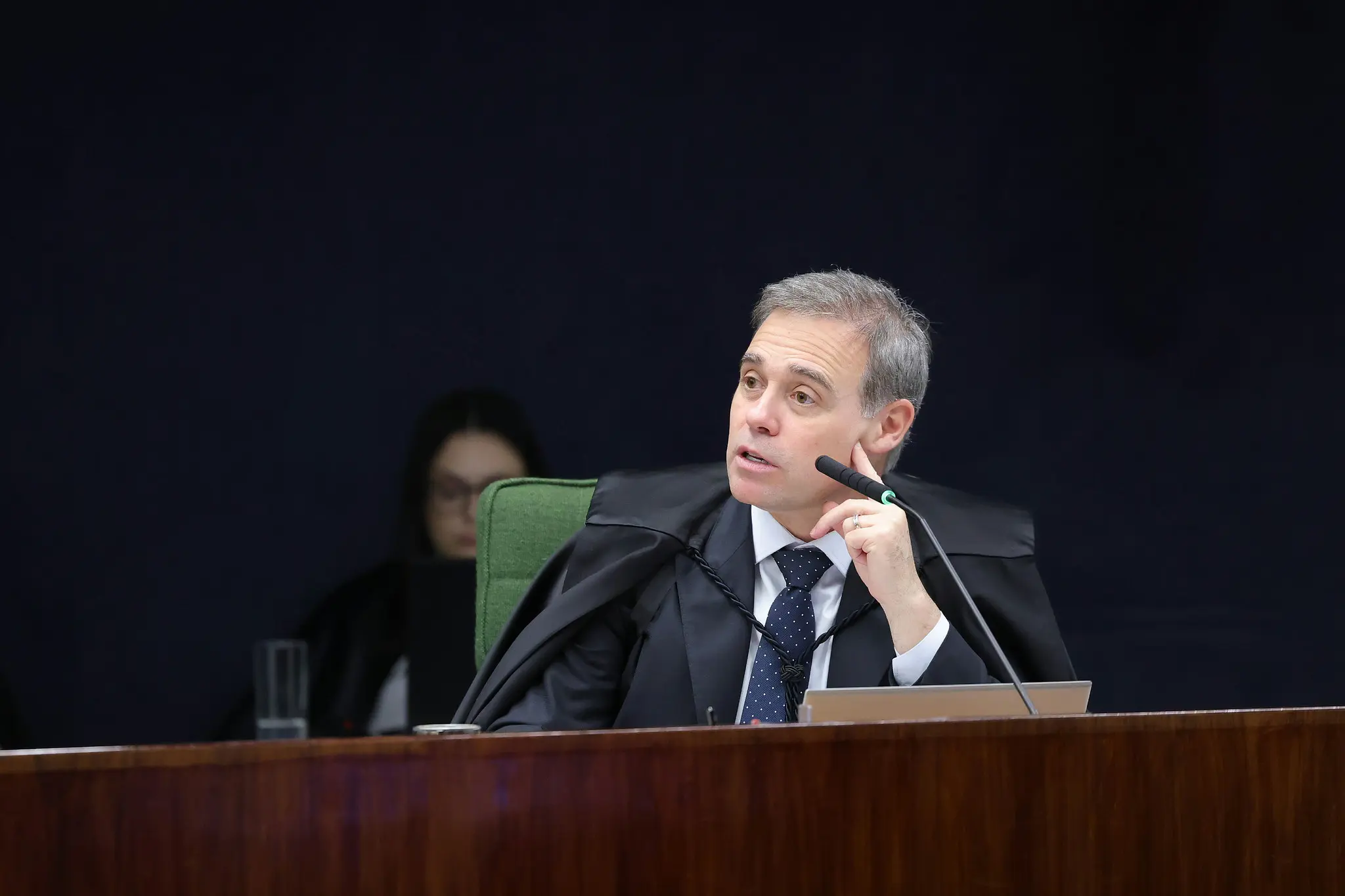 Defesa diz que Lulinha está “absolutamente tranquilo” após quebra de sigilos pelo STF e CPMI