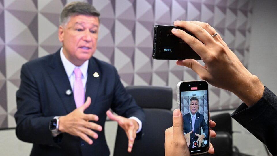 Presidente da CPMI reclama do silêncio de Alcolumbre para prorrogar os trabalhos