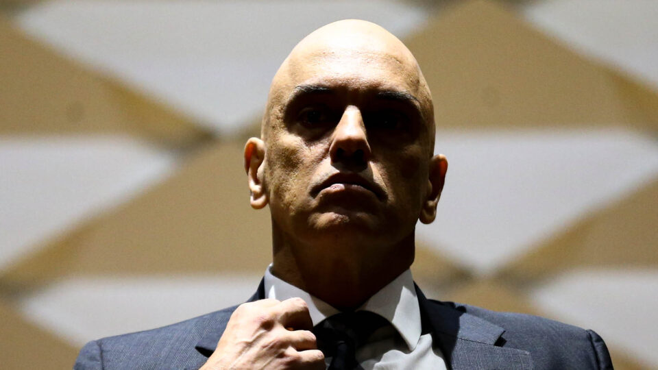 A roupa nova do Rei Alexandre