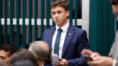 Fortes chuvas deixaram 68 mortos e 3.500 desabrigados na Zona da Mata mineira. Deputado cobra reposta do governo federal. Imagem referente a matéria