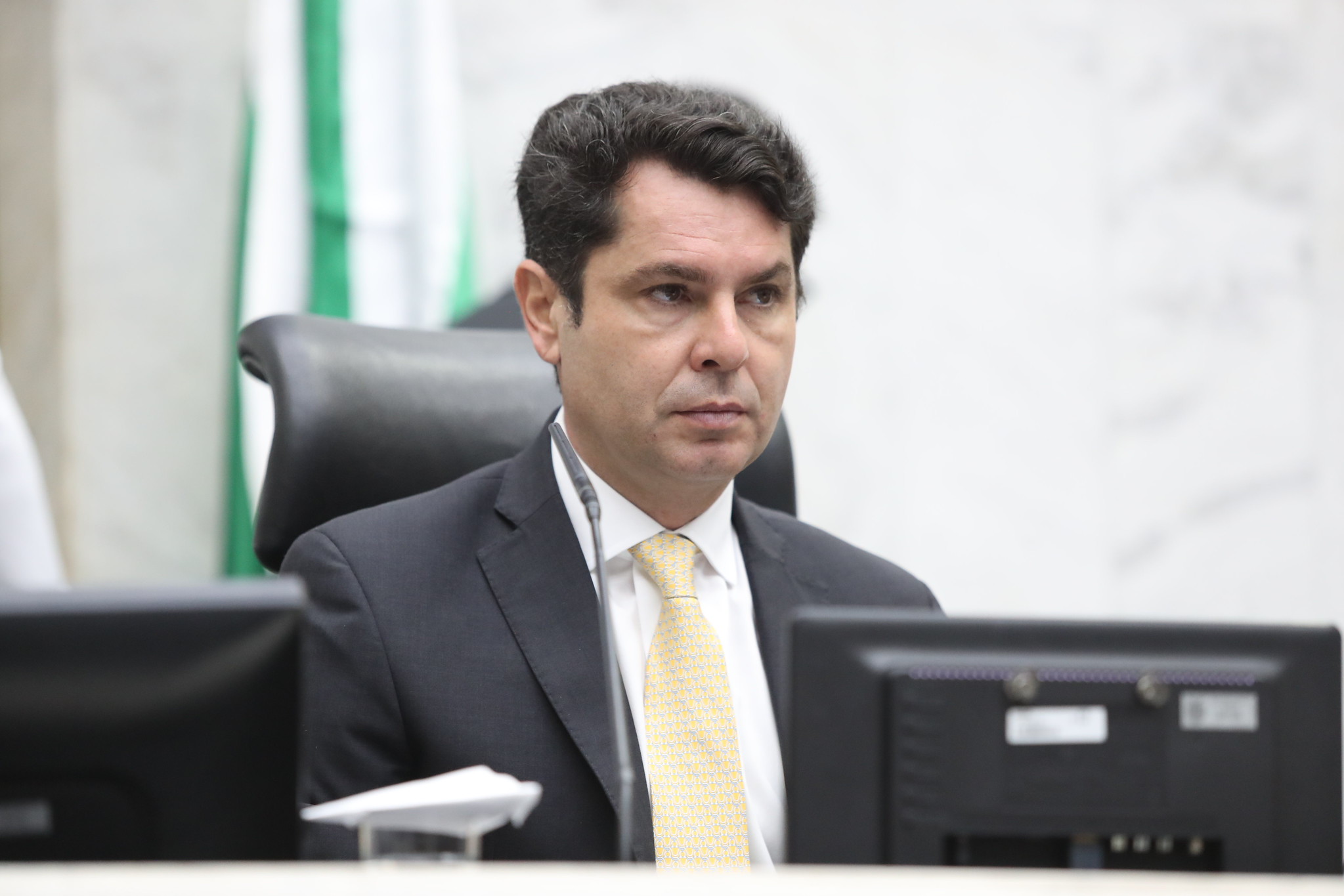 Curi afirma que deve tomar decisão sobre permanecer no PSD após conversa com Ratinho Jr.