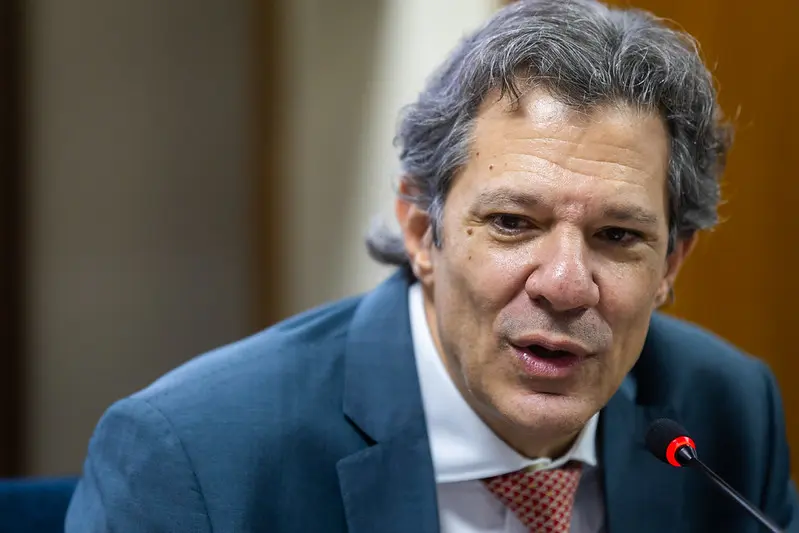 Lula quer Haddad como candidato a governador em São Paulo. Ministro enfrentaria busca de Tarcísio pela reeleição.