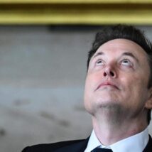 Elon Musk: planos ambiciosos para a conquista do espaço. Imagem referente a matéria