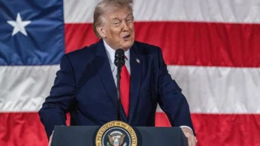 O presidente dos Estados Unidos, Donald Trump, afirmou que a ofensiva militar contra o Irã busca impedir avanços nucleares e neutralizar ameaças à segurança americana.