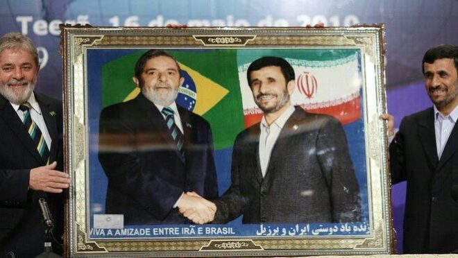 Ataque atinge residência e mata Mahmoud Ahmadinejad, ex-presidente iraniano