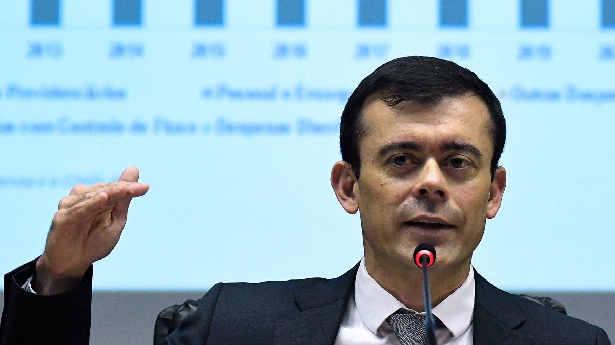 Secretário Ceron afirma que atual patamar de preço ainda é suportável pela economia brasileira.