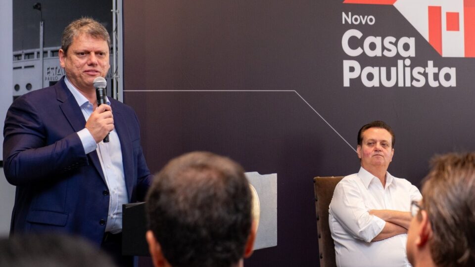 Kassab se afasta de Tarcísio e coloca bonde de presidenciáveis na rua 