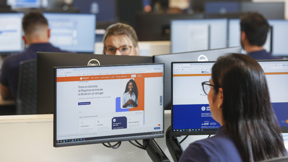Paraná é destaque nacional no uso de serviços digitais no Registro de Imóveis 