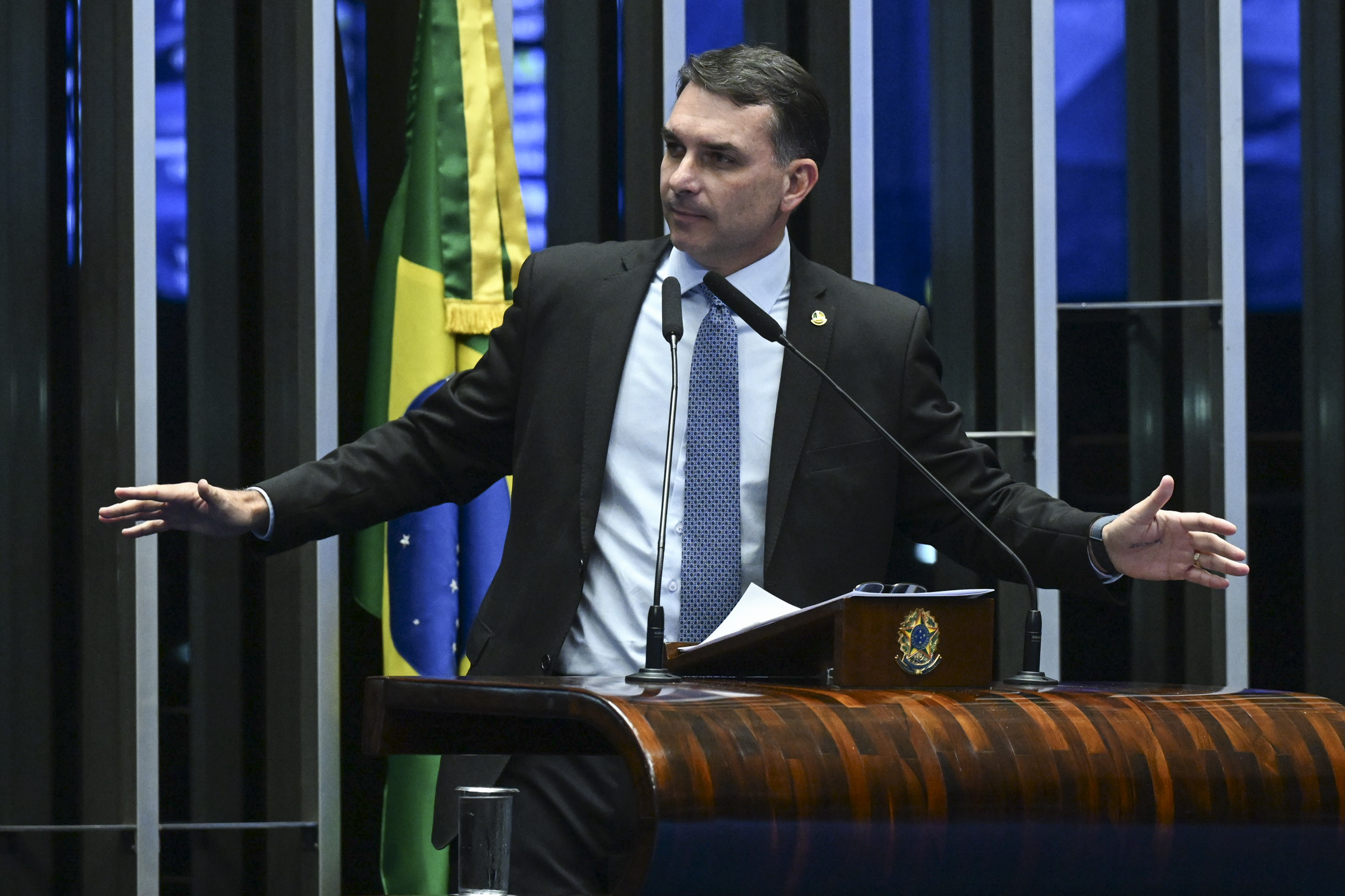 Senador argumenta que reeleição cria “ciclo permanente de campanha”
