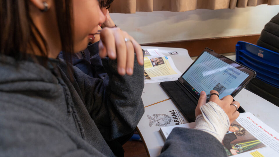 Um em cada três estudantes do ensino médio faz curso técnico no Paraná