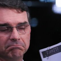 FLÁVIO BOLSONARO PESQUISAS URNAS