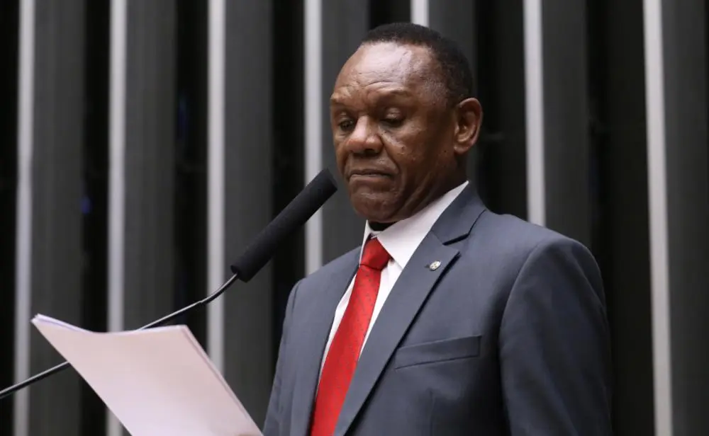 Relator na CCJ, Ossesio Silva incluiu no texto classificação do gerontocídio como crime hediondo.