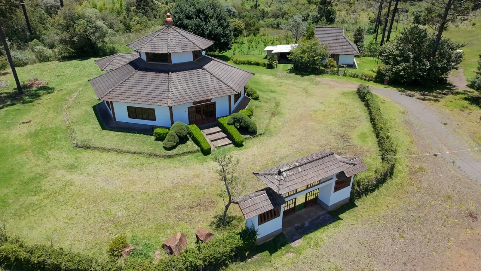 casa octogonal em Frei Rogério