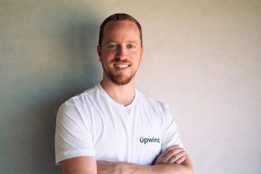 Samuel Zejger, líder da Upwind na América Latina, explica por que a segurança em nuvem precisa acontecer em tempo real em ambientes cada vez mais dinâmicos e movidos por IA.  