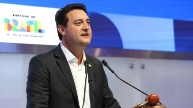 Governador descarta disputar Senado caso PSD escolha Caiado ou Eduardo Leite para o Planalto.