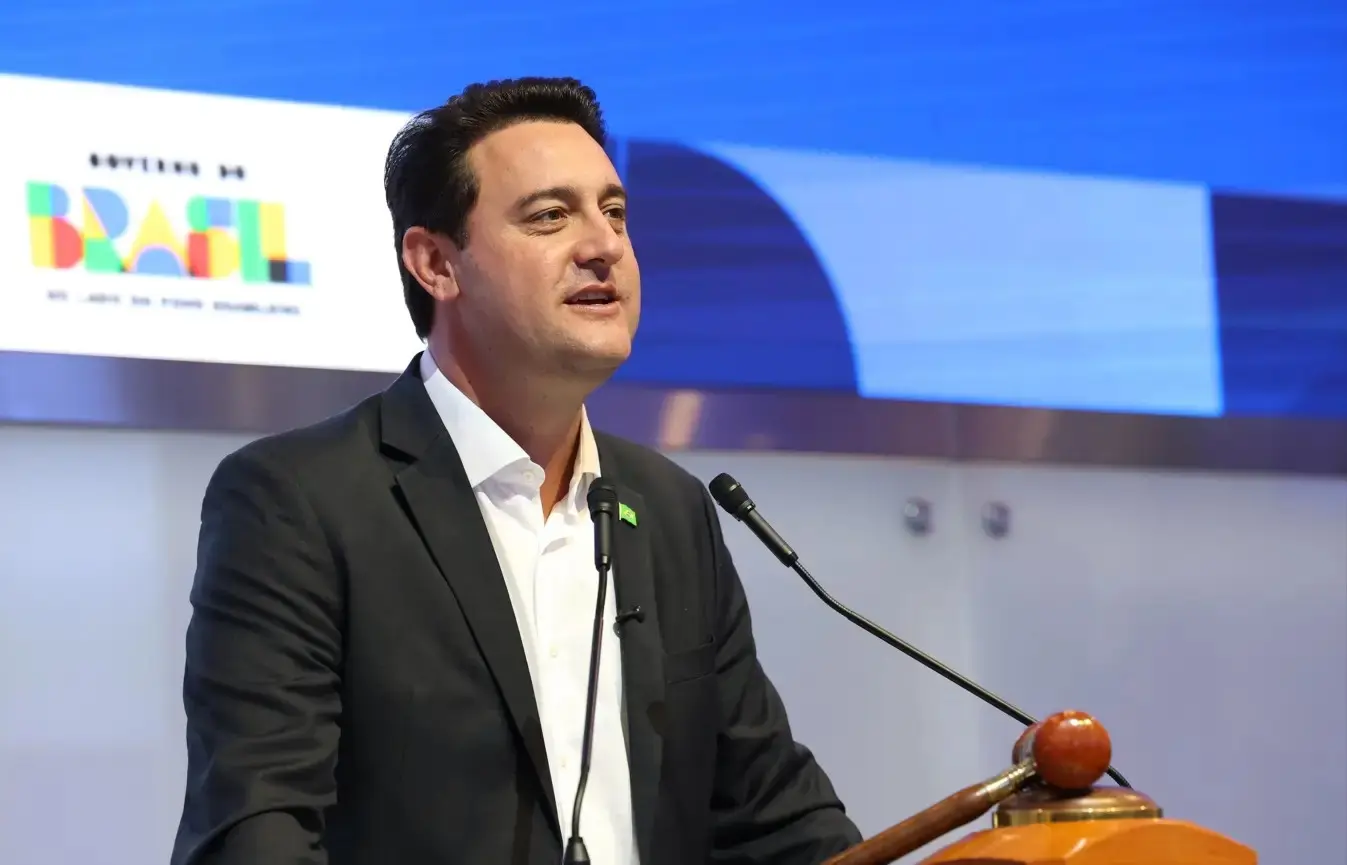 Governador descarta disputar Senado caso PSD escolha Caiado ou Eduardo Leite para o Planalto.