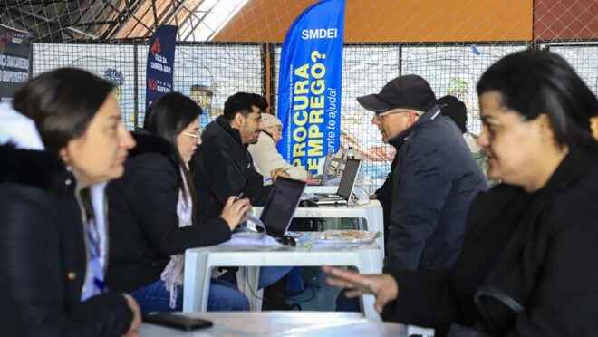 Curitiba lidera geração de empregos no Brasil