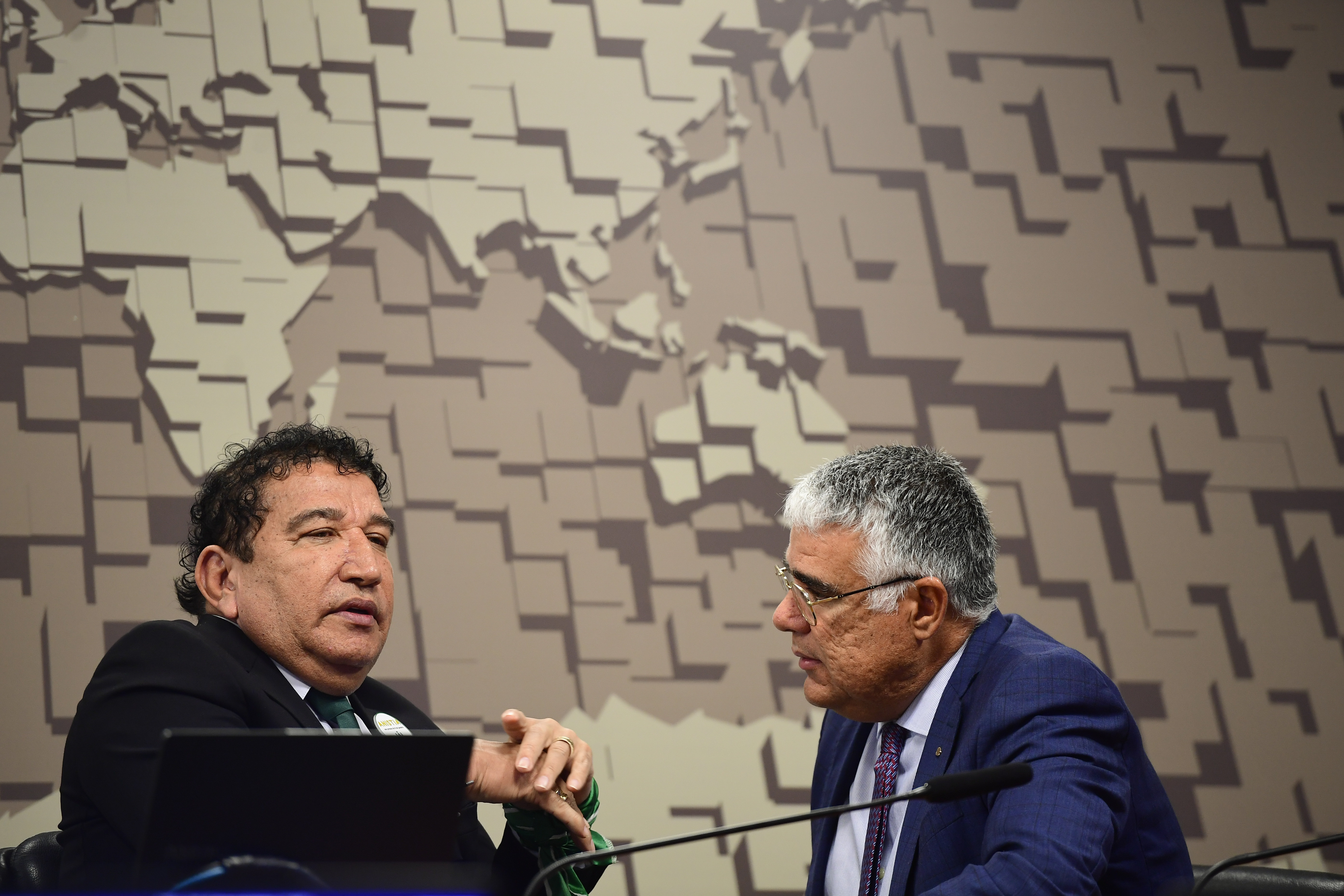 Magno Malta e Girão pedem que Vorcaro vá para prisão de segurança máxima