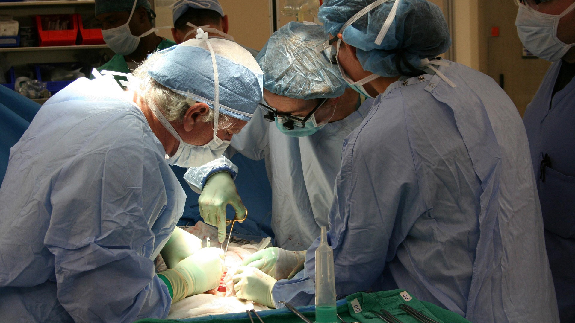 Em vez de três operações, nova técnica pode ser utilizada em apenas uma única cirurgia cardíaca.