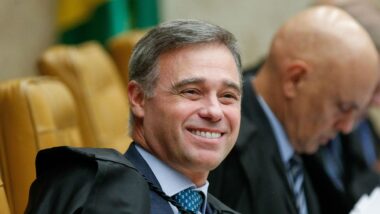 ANDRÉ MENDONÇA TERRIVELMENTE