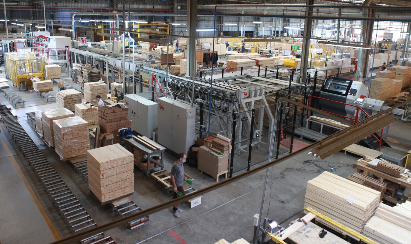 Marcenarias se modernizaram nas últimas décadas para atender ao mercado externo.