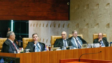 Vedação à votação em blocos não é consenso no STF e já foi admitida em caso contra Filipe Martins.