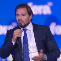 Daniel Vorcaro, dono do Banco Master, negocia delação com a PF