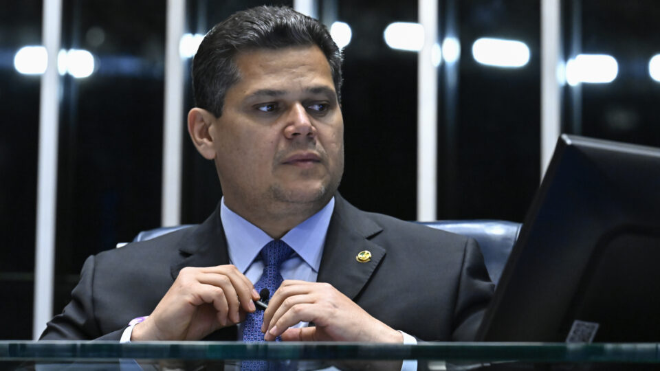 Alcolumbre tenta impedir CPMI do Master com veto ao PL da dosimetria, diz Jordy