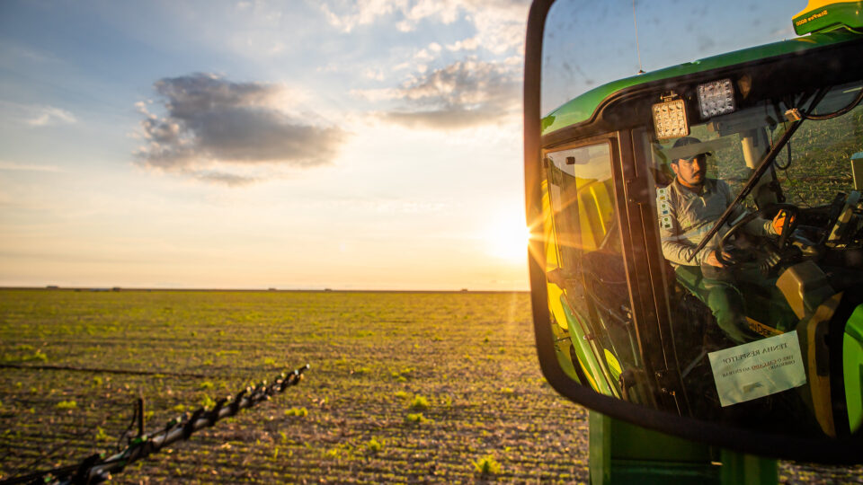 Por que o Brasil corre risco de ficar sem fertilizantes em 2026?
