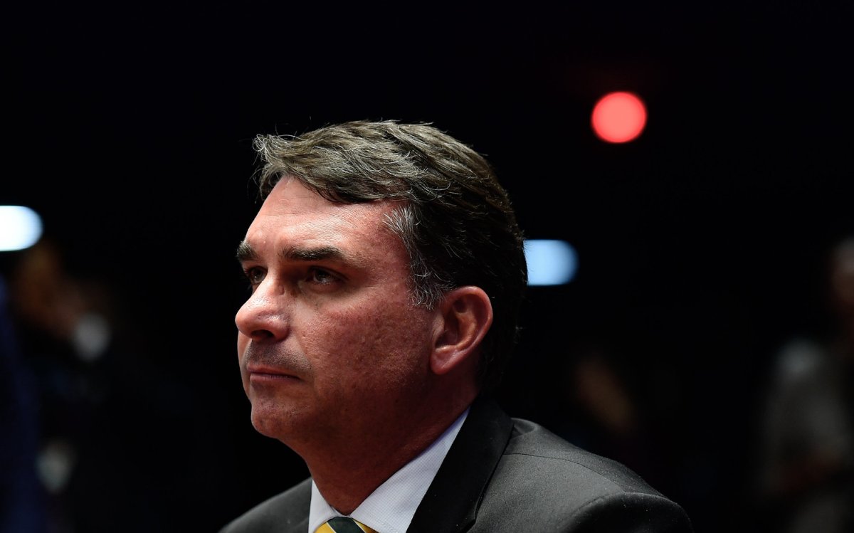 o que mudou para Flávio Bolsonaro