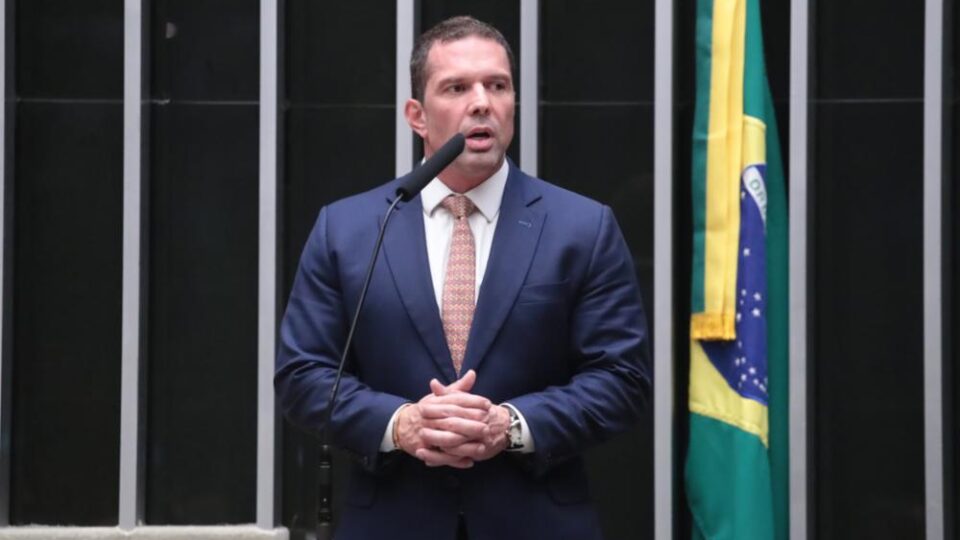 Novo atrai juristas para formar “Bancada da Justiça” na Câmara