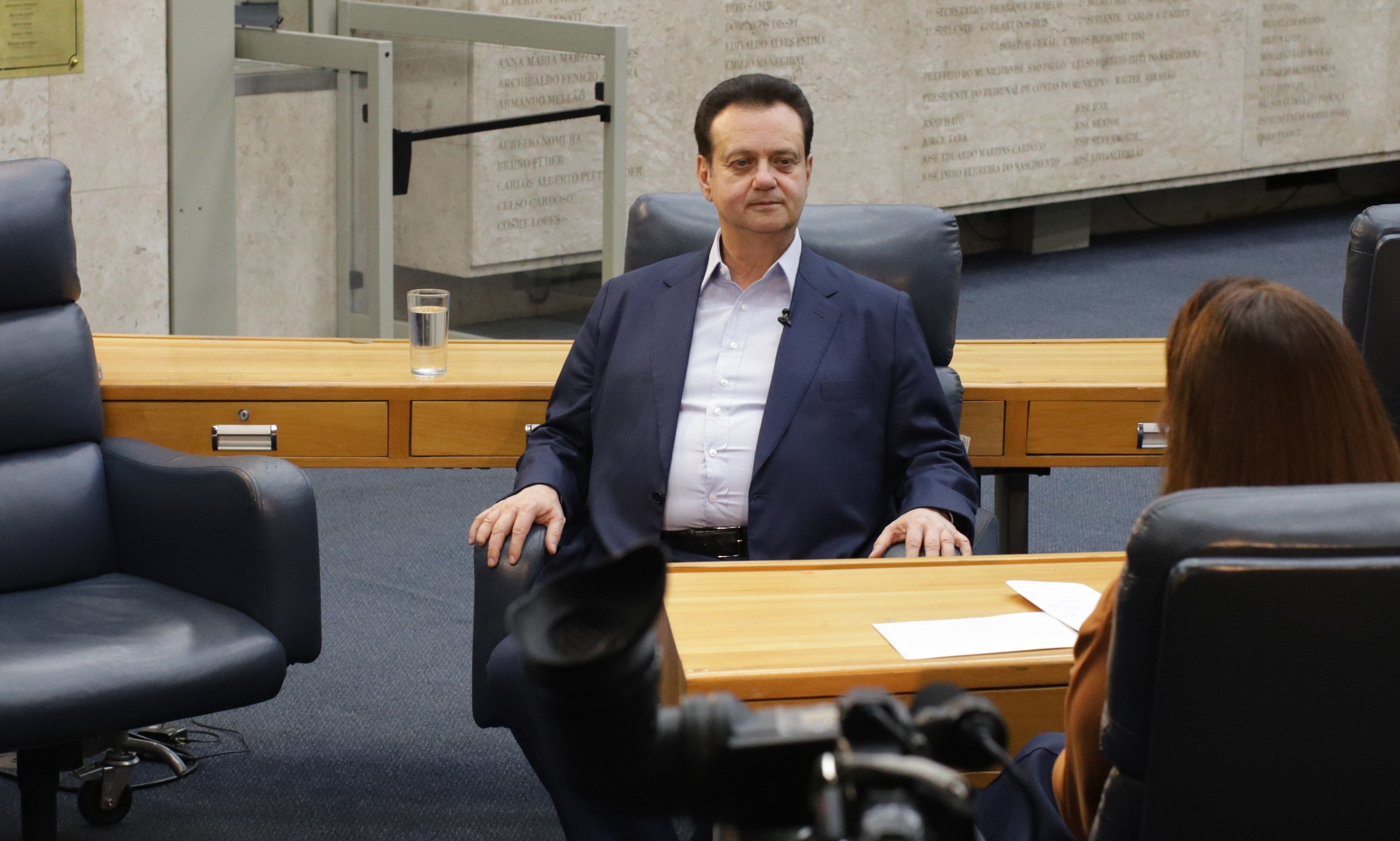 Modelo inclui votação em partido e em candidato distrital, substituindo atual modelo de lista aberta proporcional.