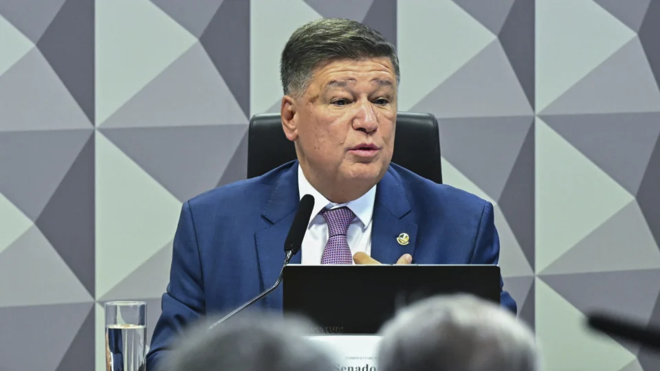 Senador Carlos Viana (Podemos-MG), presidente da CPMI do INSS aciona STF para prorrogar trabalhos da Comissão.