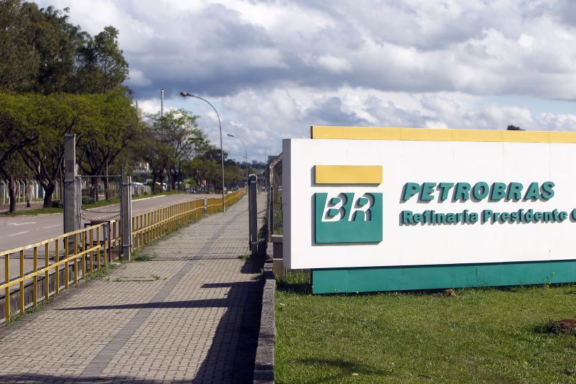 Petrobras corta em até 30% fornecimento de diesel a distribuidoras para abril, diz empresário