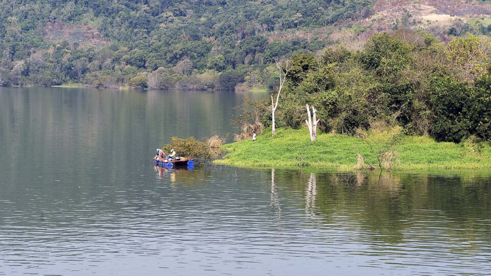 TCE invalida isenção e recomenda cobrar água de produtores rurais no Paraná