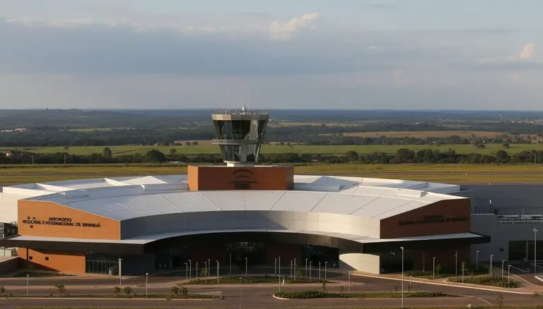 Aeroporto Regional de Maringá deve passar por ampliação e modernização com investimento de R$ 129 milhões.