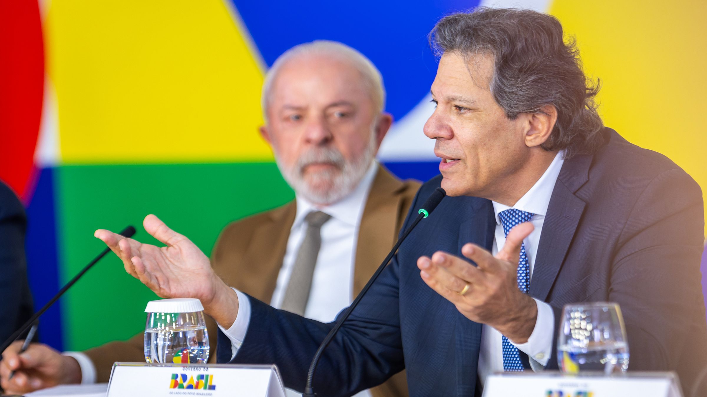 Fernando Haddad deixará a Fazenda para, a pedido de Lula, disputar o governo de São Paulo.