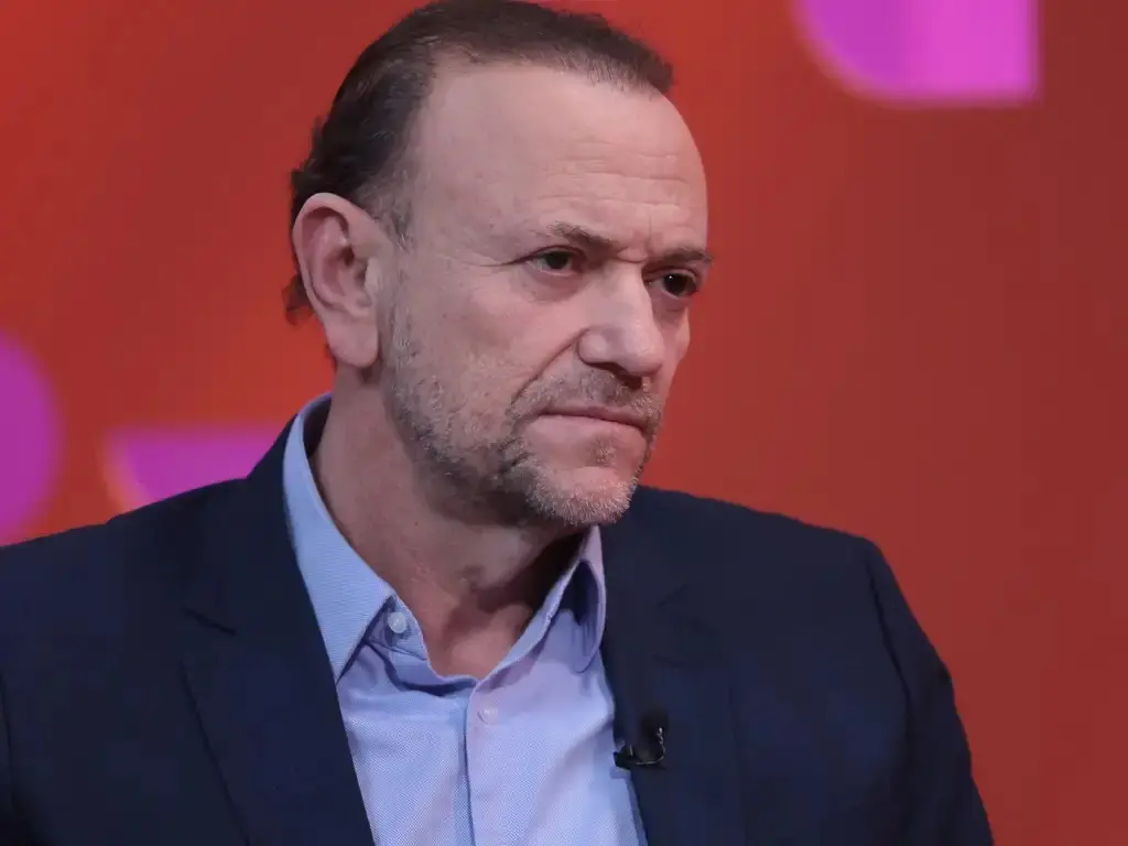 Presidente do PT aponta que campanha deve focar em discurso de independência das investigações.