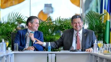 Hugo Motta Davi Alcolumbre Banco Master