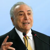 Ex-presidente afirma que Lula deve abrir espaço para novas lideranças e quebrar a polarização do país. Imagem referente a matéria