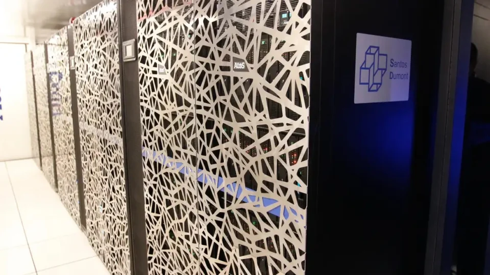 Supercomputador Santos Dumont