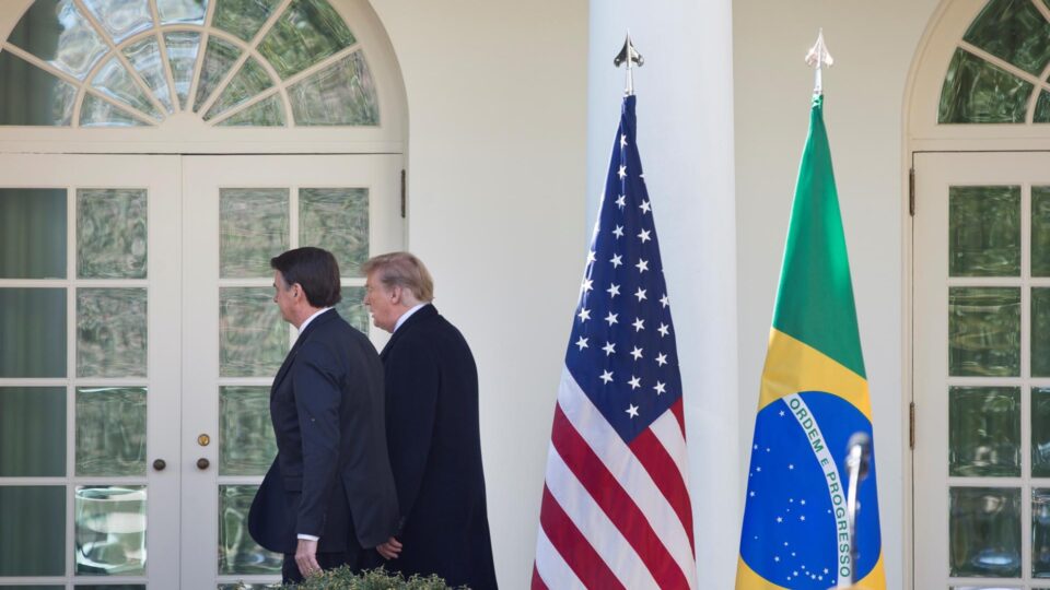 Narcoterrorismo, STF e parceria com Bolsonaro: o peso de Donald Trump nas eleições no Brasil
