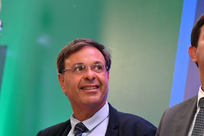 Ex-ministro questiona falas em que parlamentar fala em “venda” de Bolsonaro por R$ 10 milhões e relação com Raquel Lyra.