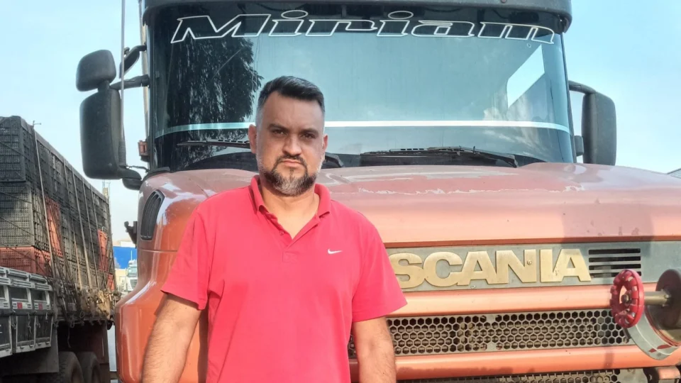 Caminhoneiro desde 1997, Joel Borges Corrêa foi condenado pelo 8 de janeiro; ele passou sete meses preso no Brasil e mais de um ano preso na Argentina