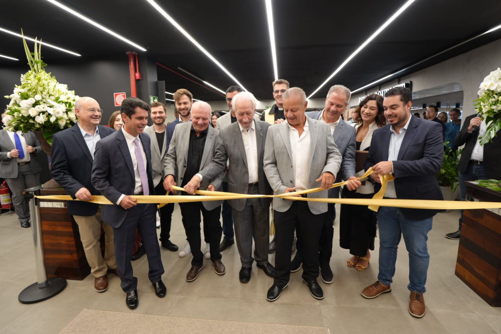 Inauguração da UniFestval, universidade corporativa do Festval, reúne autoridades em Curitiba.