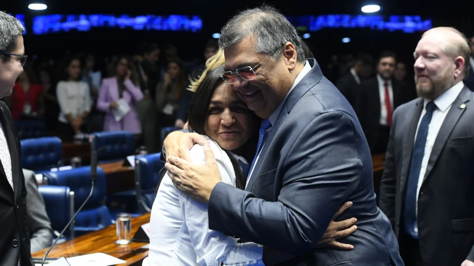 flavio dino eliziane gama