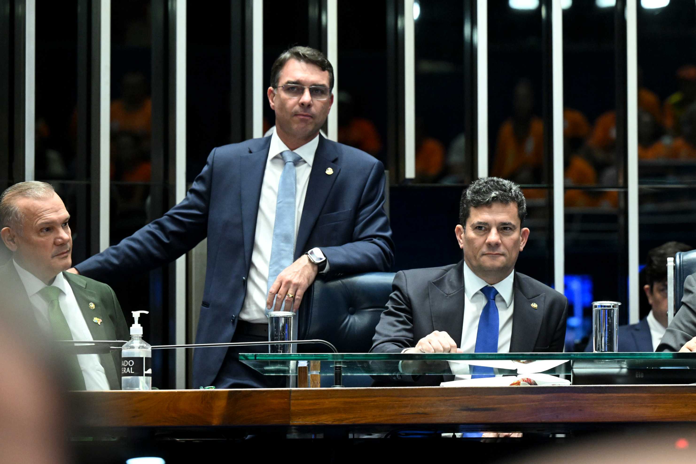 PL confirma apoio de Flávio Bolsonaro a Moro no Paraná