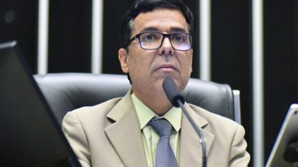 Paulo Fernando Melo da Costa, um defensor da vida