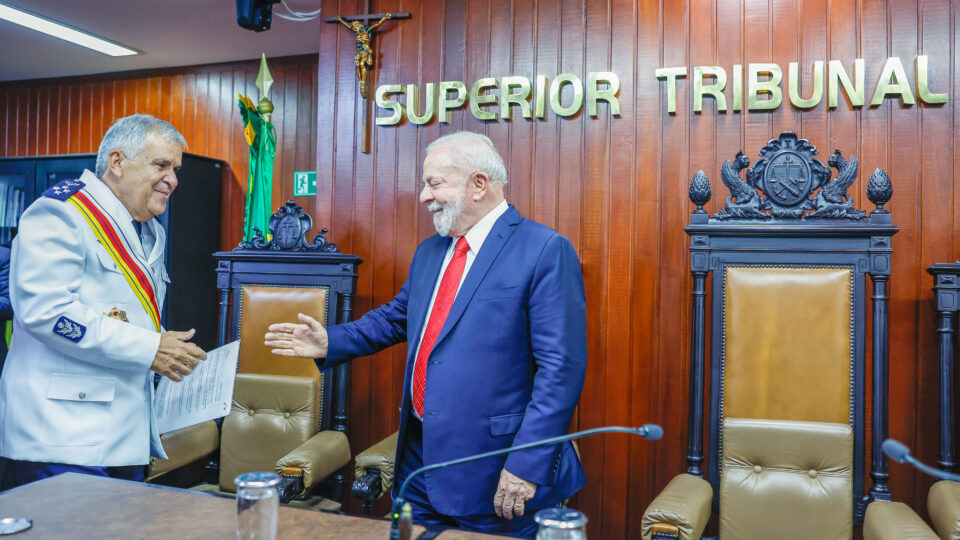 STM nega a Bolsonaro suspeição de ministro que elogiou Lula