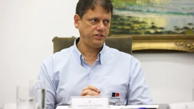 O governador de São Paulo se reuniu com o relator da ação sobre a Sabesp, o ministro Cristiano Zanin, além dos ministros Edson Fachin, presidente da Corte, Alexandre de Moraes, Luiz Fux e Gilmar Mendes e tratou de Bolsonaro e ação de privatização da Sabesp.